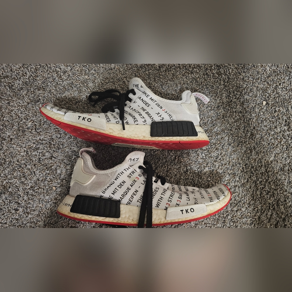 Adidas's NMD R1 Tokyo White (GS)